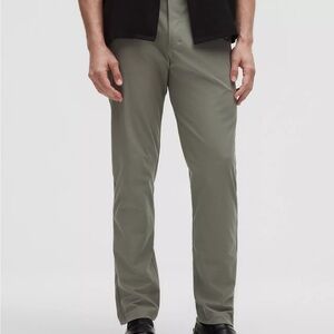 Mens Lululemon ABC classic slim fit pants size 36 length is 30